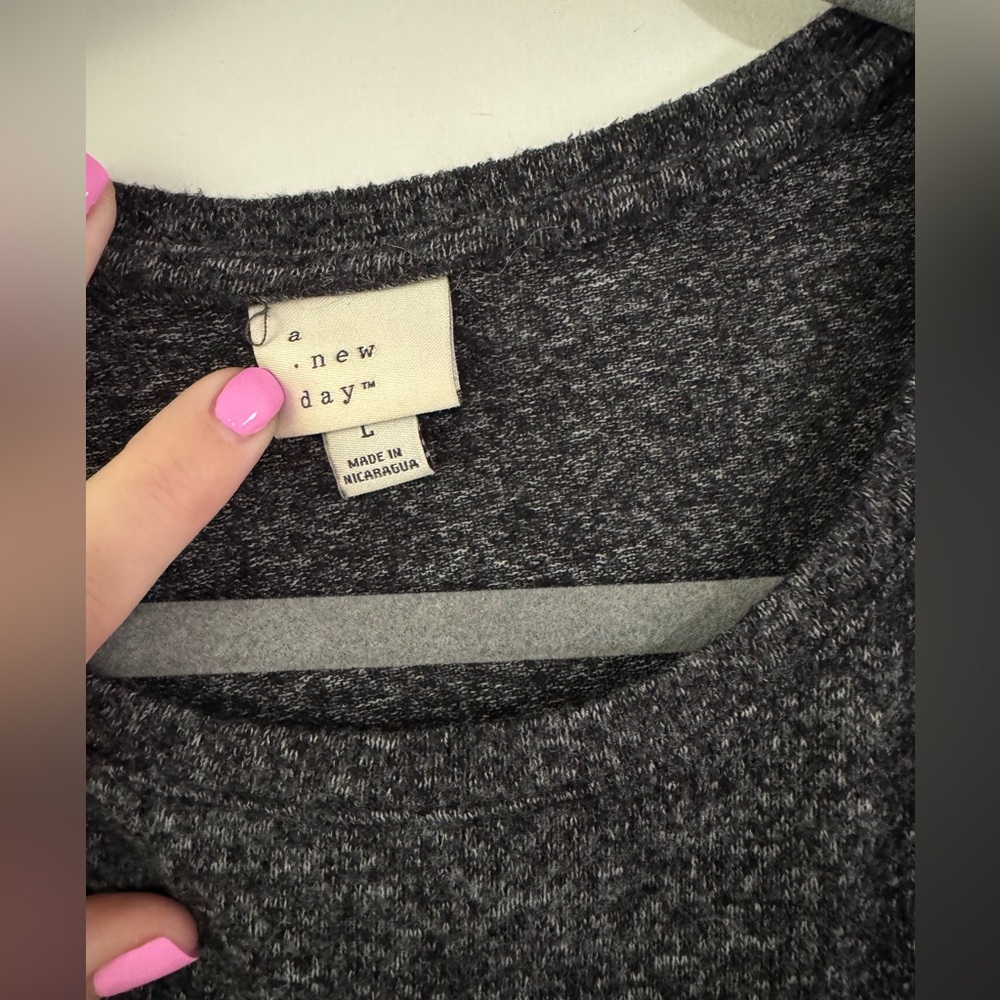 a new day Charcoal Long Sleeve Twist Front Top - Picture 3 of 3